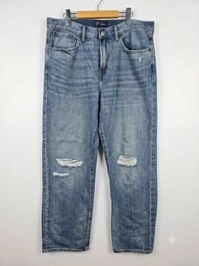 GAP Blue Rippe Relaxed Jeans. Distessing On Knees And Pockets. Size 34x32